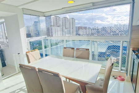 Apartamento à venda com 2 suítes em Vila Scarpelli, Santo André, SP