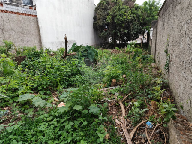 Terreno à venda com 1 suíte em Vila Constança, São Paulo, SP