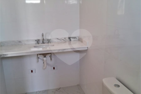 Casa Térrea à venda com 3 quartos, sendo 1 suíte, em Parque Rizzo, Cotia, SP