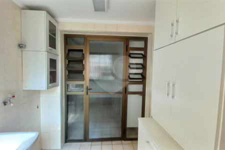 Apartamento à venda com 3 quartos, sendo 1 suíte,  em Vila Indiana, São Paulo, SP