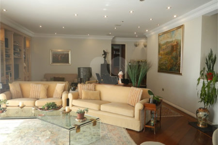 Apartamento à venda com 4 quartos, sendo 3 suítes, em Vila Mariana, São Paulo, SP