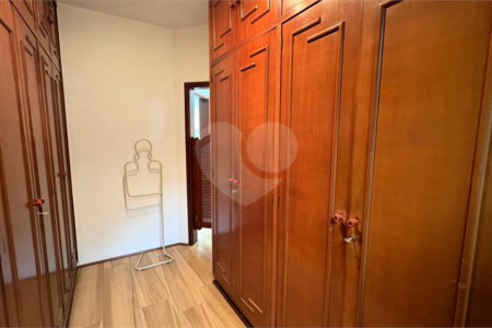 Casa à venda com 5 quartos, sendo 2 suítes,  no condomínio Village D'avignon, Sorocaba - SP