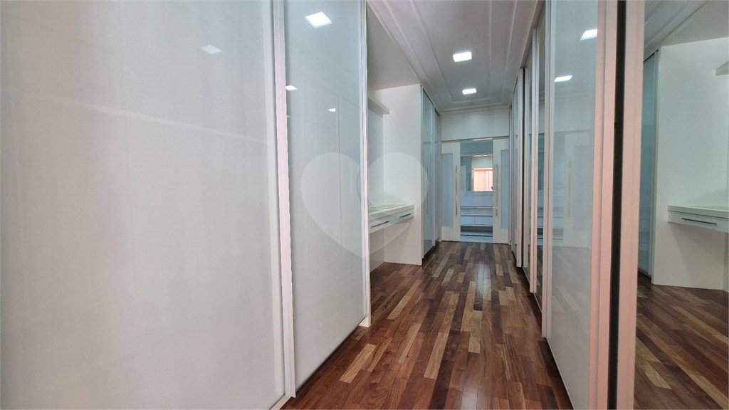 Casa à venda com 5 suítes no condomínio Lago Azul 1, Araçoiaba da Serra - SP