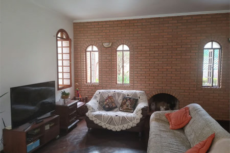 Casa à venda com 4 quartos, sendo 2 suítes, em Parque dos Príncipes, São Paulo, SP