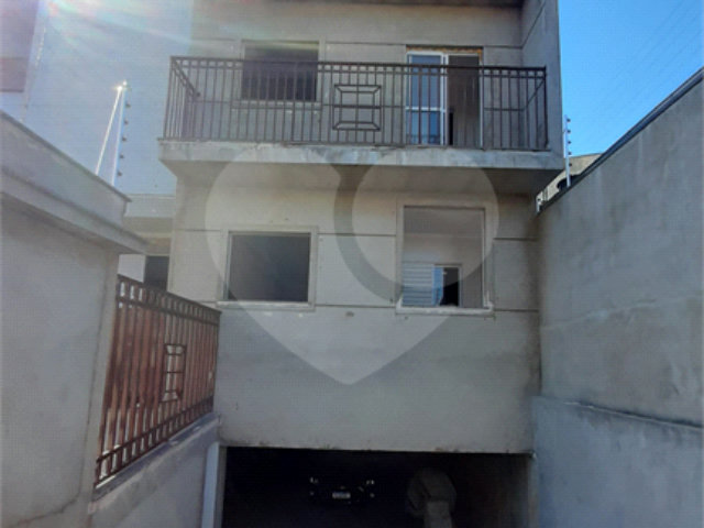 Casa à venda com 2 quartos no condomínio Residencial Luta, São Paulo - SP