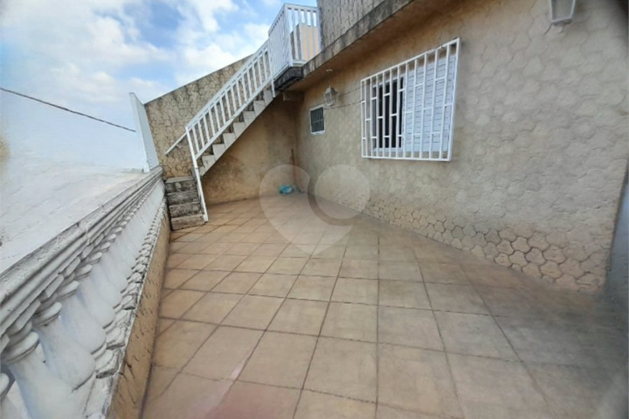 Sobrado à venda com 3 quartos, sendo 1 suíte,  em Saúde, São Paulo, SP