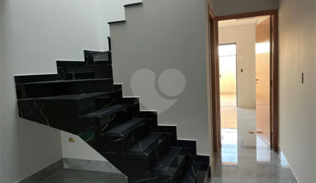 Sobrado à venda com 3 quartos, sendo 1 suíte, em Jardim Maristela, São Paulo, SP