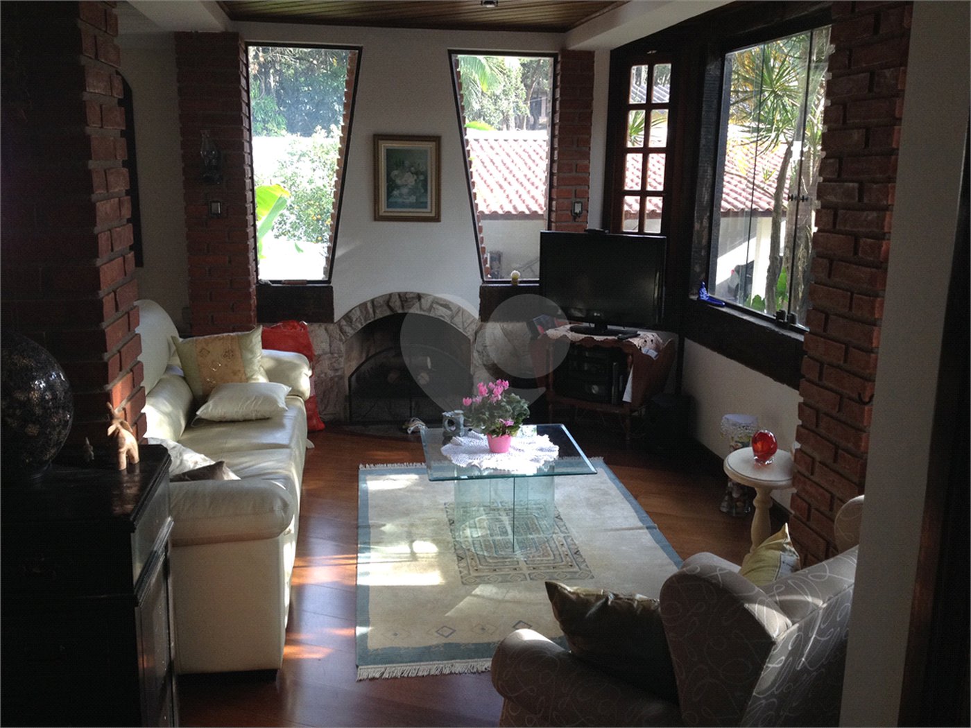 Casa à venda ou para alugar com 4 quartos, sendo 1 suíte, em Serra da Cantareira, Mairiporã, SP