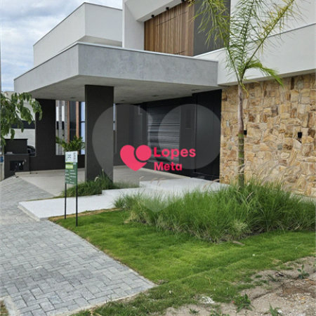 Casa à venda com 4 quartos, sendo 2 suítes, no condomínio Reserva Aruanã, São José dos Campos - SP