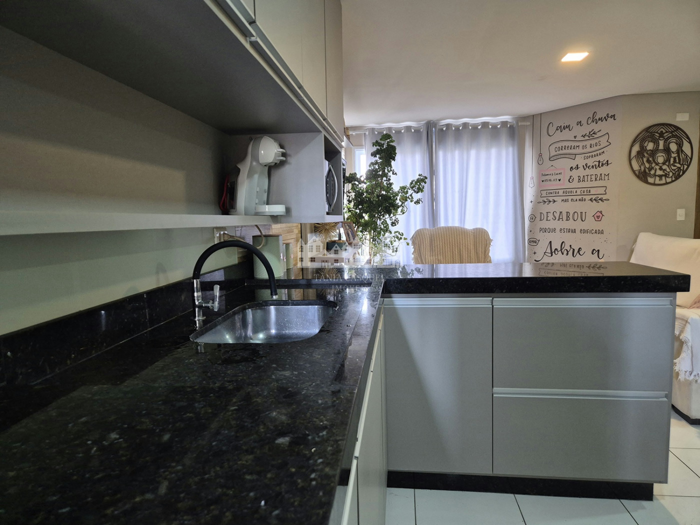Casa à venda no Bairro Imperial – Atibaia | 2 dormitórios, suíte, 2 vagas e área gourmet
