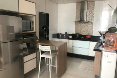 Casa à venda com 3 suítes no condomínio Parque das Graças, Atibaia - SP