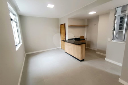Apartamento à venda com 2 quartos, sendo 1 suíte,  em Maracanã, Rio de Janeiro, RJ