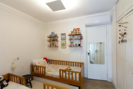 Apartamento à venda com 4 suítes em Vila Nova Conceição, São Paulo, SP