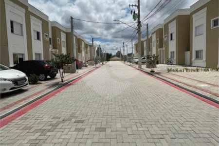 Casa à venda com 3 quartos, sendo 1 suíte, no condomínio Reserva Urbanova, São José dos Campos - SP