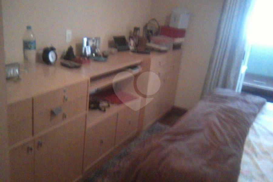 Sobrado à venda com 5 quartos, sendo 1 suíte, em Imirim, São Paulo, SP