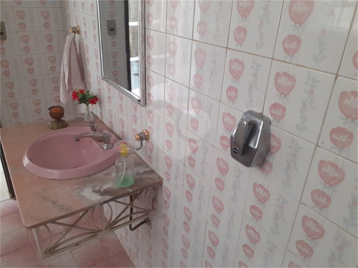 Sobrado à venda com 4 quartos, sendo 1 suíte,  em Jardim São Paulo(zona Norte), São Paulo, SP
