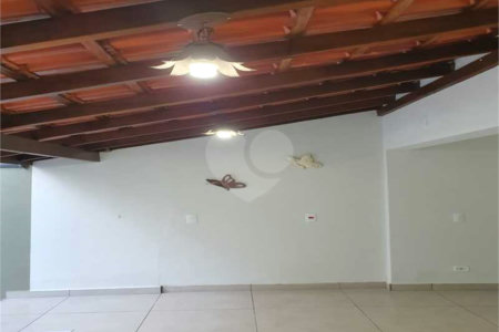 Sobrado à venda com 3 quartos em Parque São Lourenço, Indaiatuba, SP