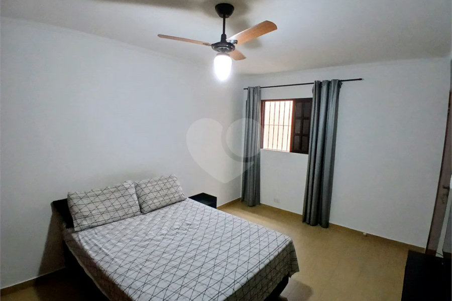 Sobrado à venda com 3 quartos, sendo 1 suíte,  em Tremembé, São Paulo, SP