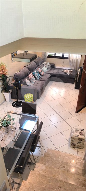 Sobrado à venda com 3 quartos, sendo 1 suíte, em Jardim Taboão, São Paulo, SP