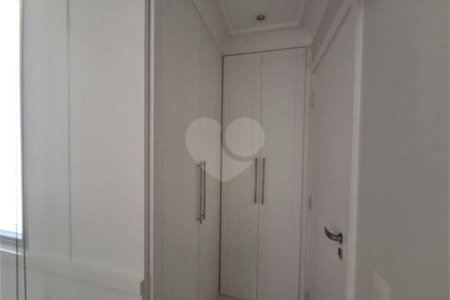 Apartamento para locação com 2 dormitórios, sendo 1 suíte com 02 vagas, totalmente climatizado nos 3 ambientes