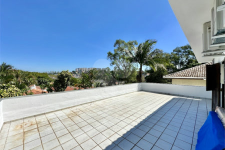 Casa à venda com 5 quartos, sendo 4 suítes, em Parque dos Príncipes, São Paulo, SP