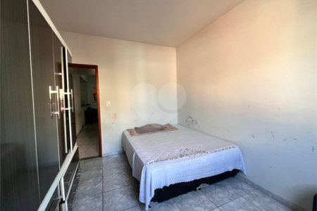 Casa à venda com 4 quartos, sendo 1 suíte, em Campo Grande, Rio de Janeiro, RJ