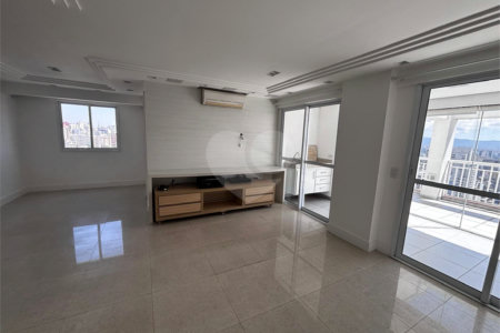 Cobertura à venda com 3 quartos, sendo 2 suítes,  em Vila Buarque, São Paulo, SP