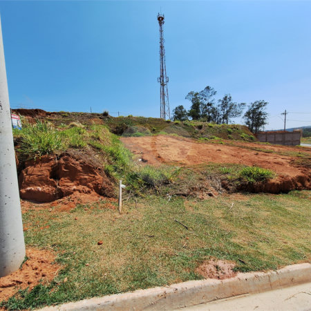 Terreno à venda no condomínio Comercial Independência, Vinhedo - SP