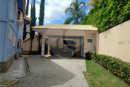 Casa à venda com 3 quartos, sendo 1 suíte, no condomínio Bosque de Greviléa, Vinhedo - SP