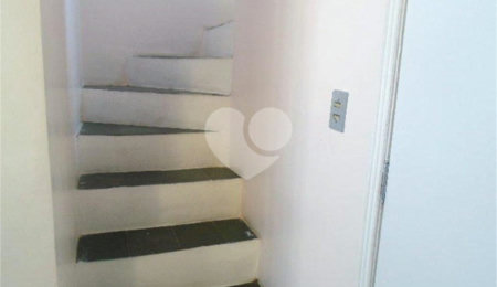 Casa em condomínio para alugar com 3 quartos, sendo 1 suíte,  em Vila Isolina Mazzei, São Paulo, SP