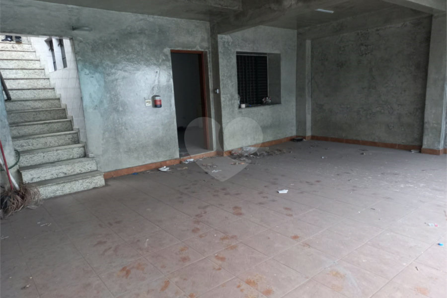 Sobrado à venda com 3 quartos, sendo 2 suítes, em Parada Inglesa, São Paulo, SP