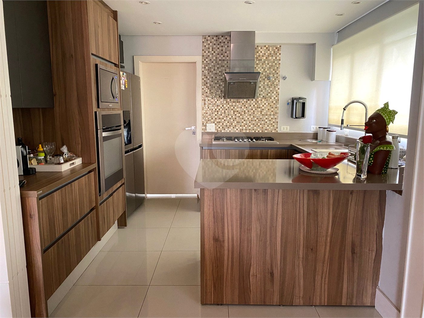 Apartamento à venda com 3 quartos, sendo 2 suítes, em Brooklin Paulista, São Paulo, SP
