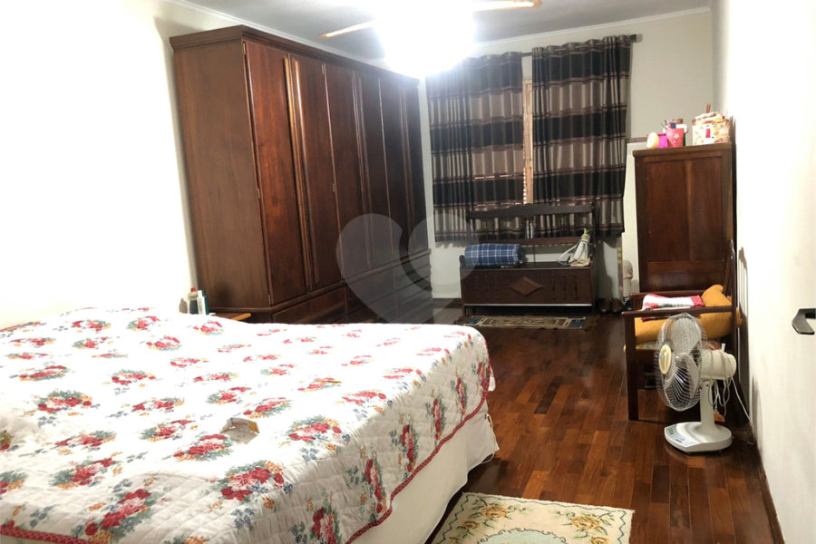 Sobrado à venda com 3 quartos em Tremembé, São Paulo, SP