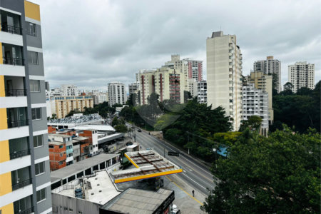 Apartamento à venda com 3 quartos, sendo 1 suíte, em Morumbi, São Paulo, SP