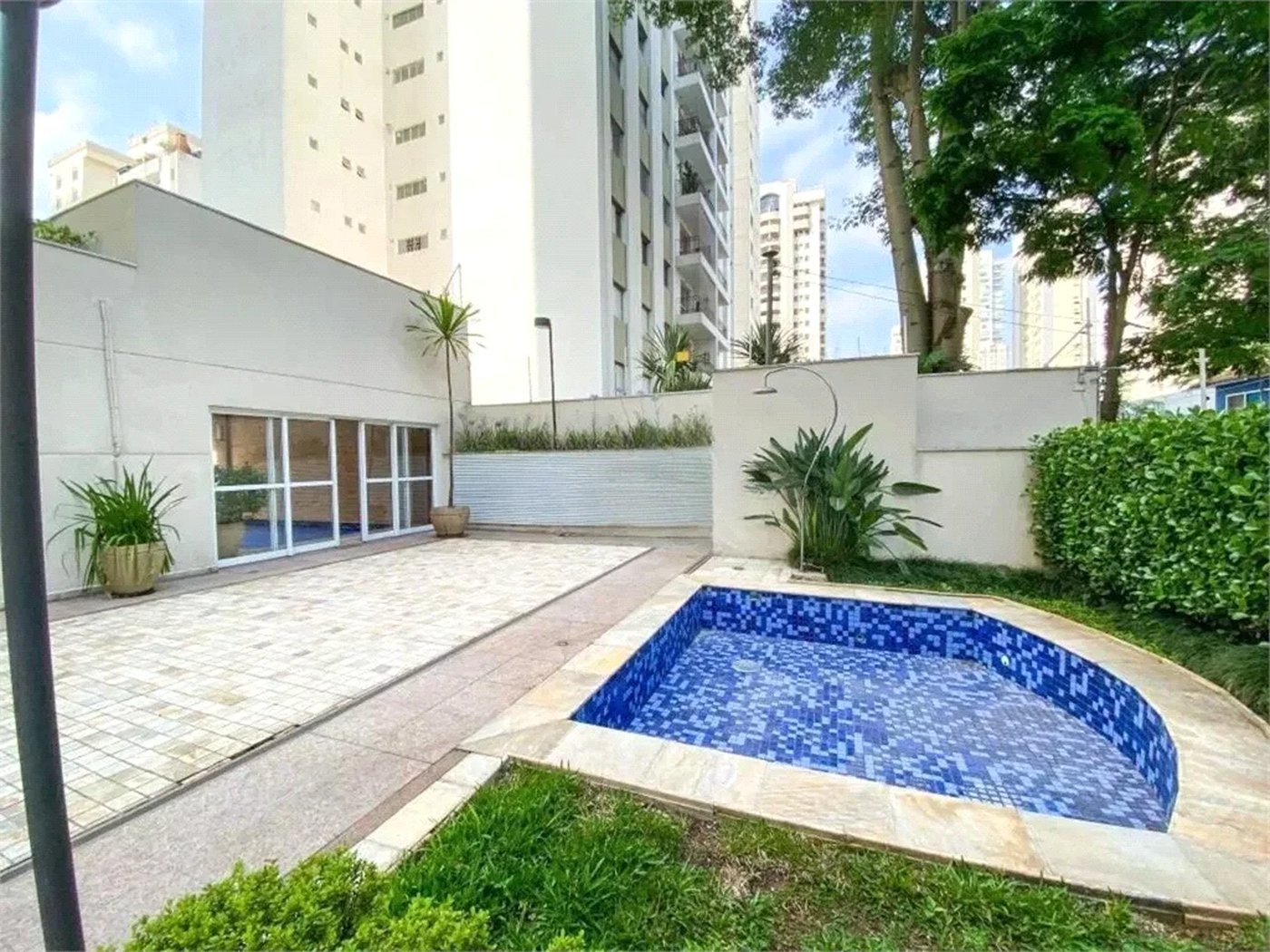 Apartamento à venda com 3 suítes em Cidade Monções, São Paulo, SP