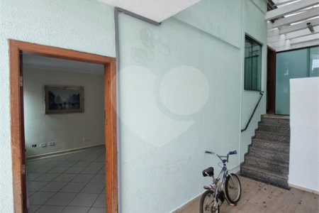 Casa à venda ou para alugar com 3 quartos, sendo 1 suíte,  em Bosque da Saúde, São Paulo, SP