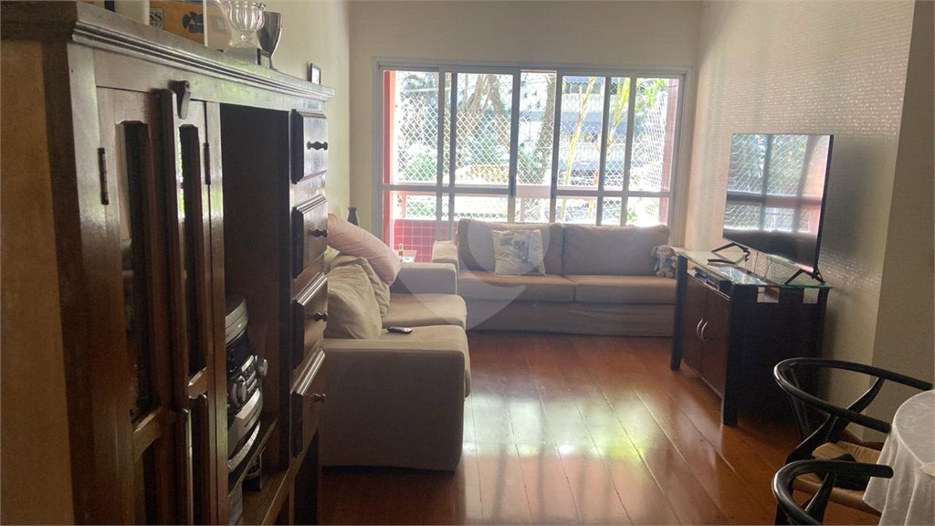 Apartamento à venda com 3 quartos, sendo 1 suíte, em Jardim Marajoara, São Paulo, SP