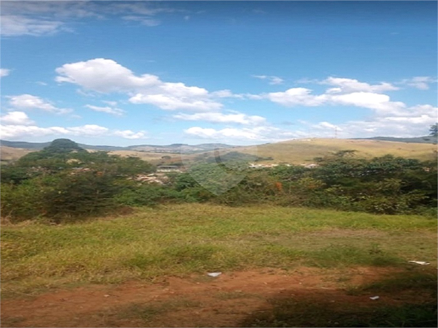 Terreno à venda no Centro, Piracaia, SP