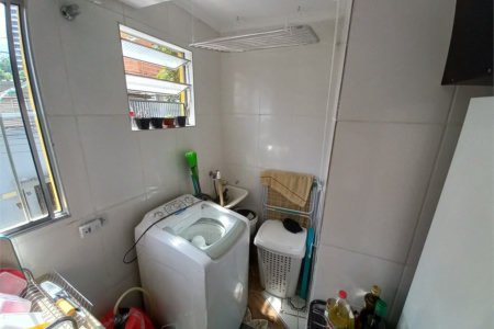 Casa Térrea à venda com 3 quartos em Jardim das Palmas, São Paulo, SP