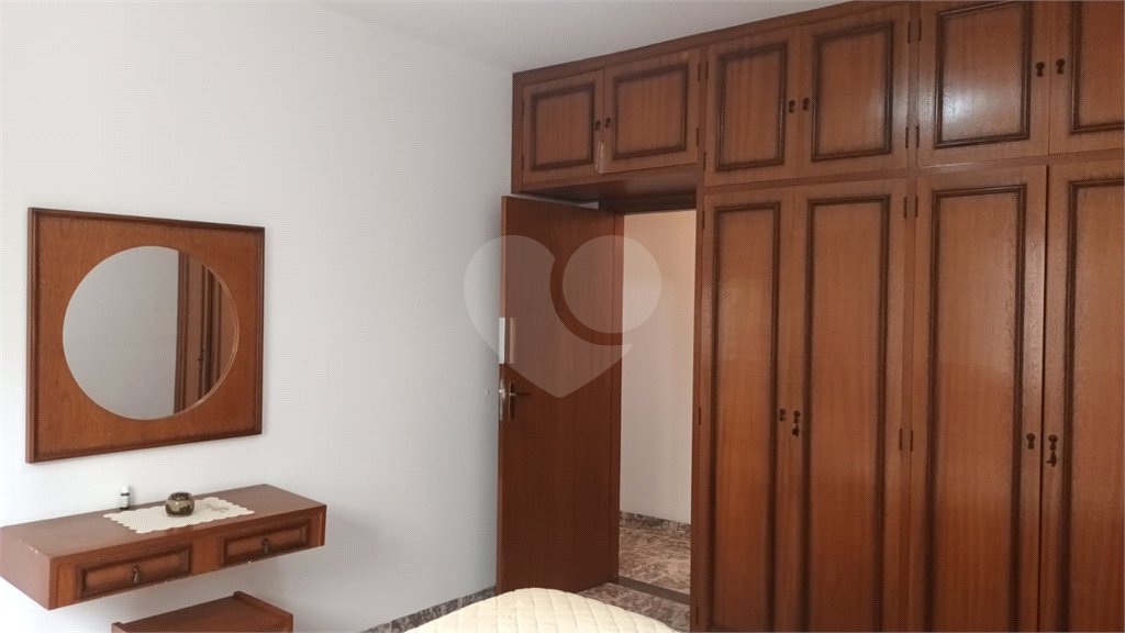 Casa à venda com 3 quartos, sendo 1 suíte, em Planalto Paulista, São Paulo, SP