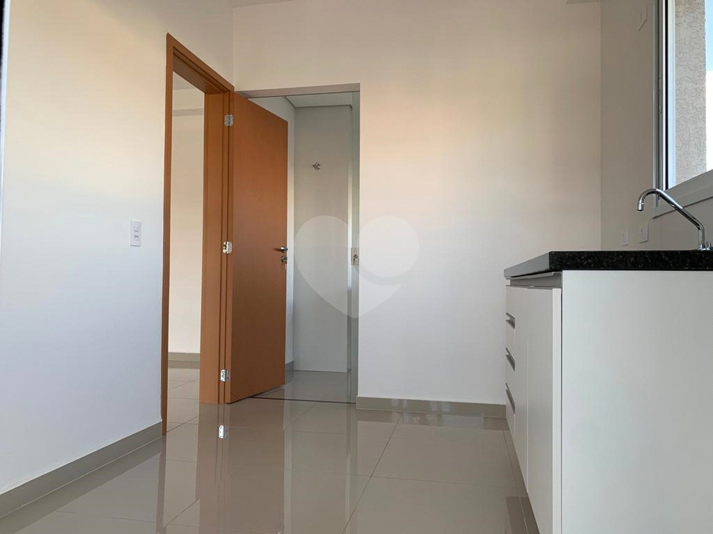 Apartamento à venda ou para alugar com 3 quartos, sendo 1 suíte, em Atibaia Jardim, Atibaia, SP
