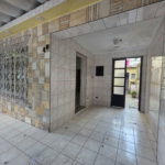 Sobrado com 3 dormitórios à venda, 129 m² por R$ 638.000,00 - Encruzilhada - Santos/SP