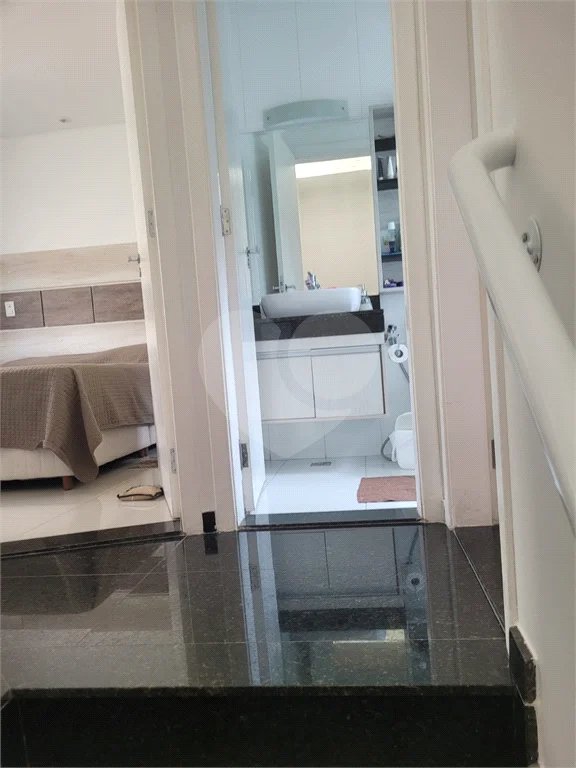 Casa à venda com 3 quartos, sendo 1 suíte, no condomínio Residencial Isabel, São Paulo - SP