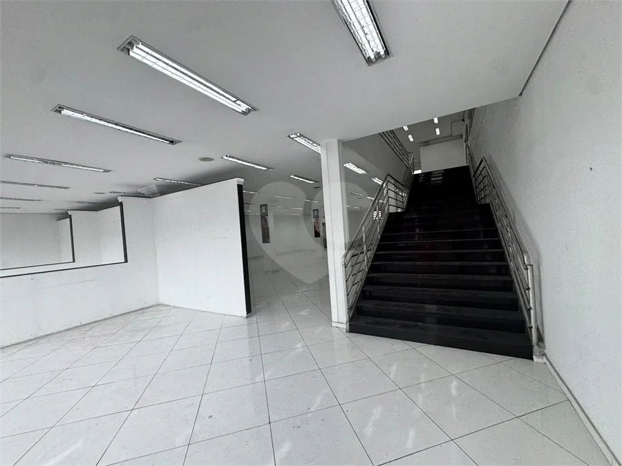 PRÉDIO COMERCIAL DE 944 M² PARA LOCAÇÃO | LOCALIZAÇÃO ESTRATÉGICA, GRANDE VISIBILIDADE E EXCELENTE POTENCIAL COMERCIAL
