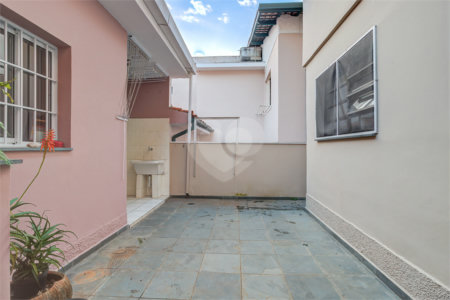 Sobrado à venda com 3 quartos, sendo 1 suíte, em Jardim Petrópolis, São Paulo, SP
