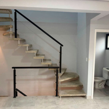 Casa com 2 dormitórios à venda, 116 m² por R$ 650.000,00 - Marapé - Santos/SP