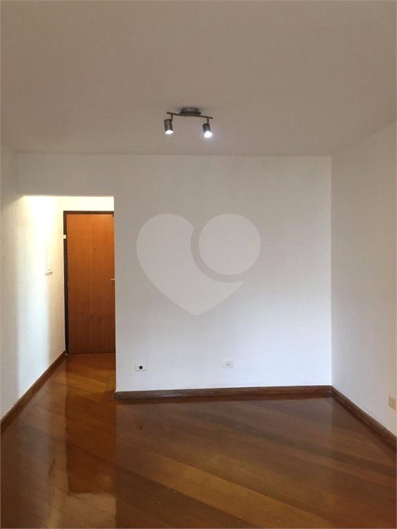 Apartamento à venda com 2 quartos, sendo 1 suíte, em Vila Pompéia, São Paulo, SP