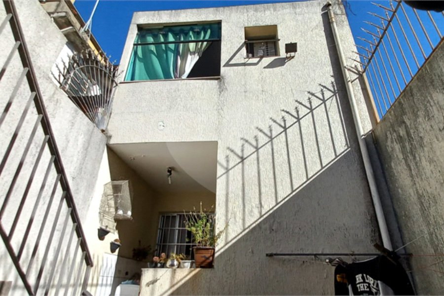Sobrado à venda com 4 quartos, sendo 1 suíte, em Vila Dom Pedro Ii, São Paulo, SP
