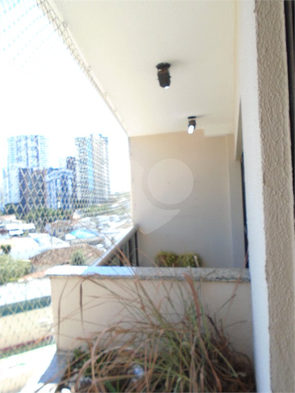 Apartamento à venda com 3 quartos, sendo 1 suíte, em Vila Oliveira, Mogi das Cruzes, SP
