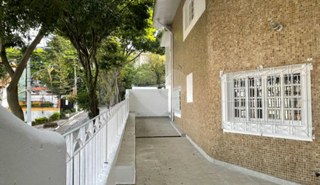 Casa à venda com 3 quartos, sendo 2 suítes,  em Jardim Leonor Mendes de Barros, São Paulo, SP